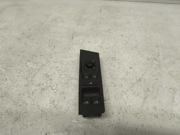 BOUTON LEVE VITRE VW - Vue 1